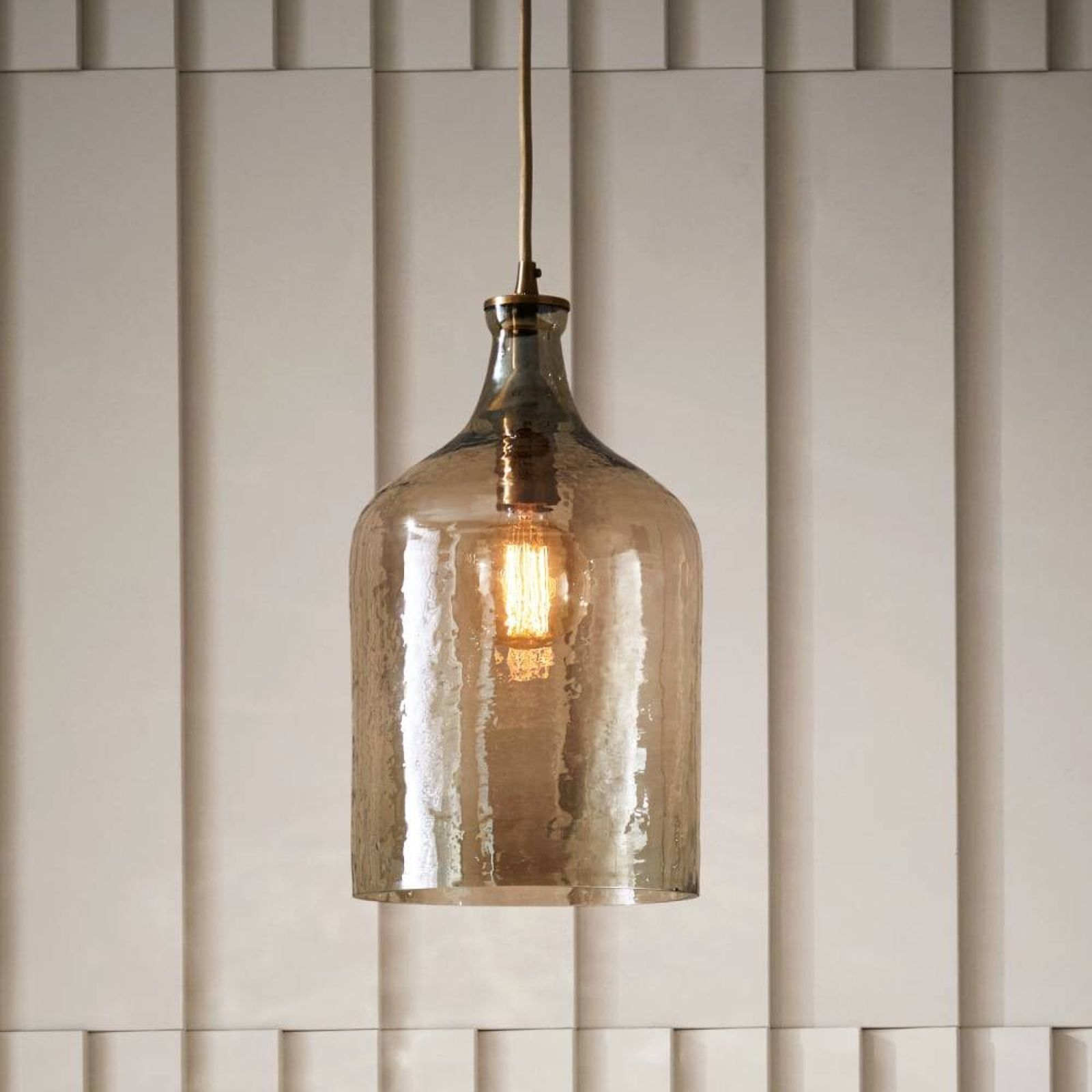 Arteriors Подвесной светильник Noreen от Arteriors — в интерьере