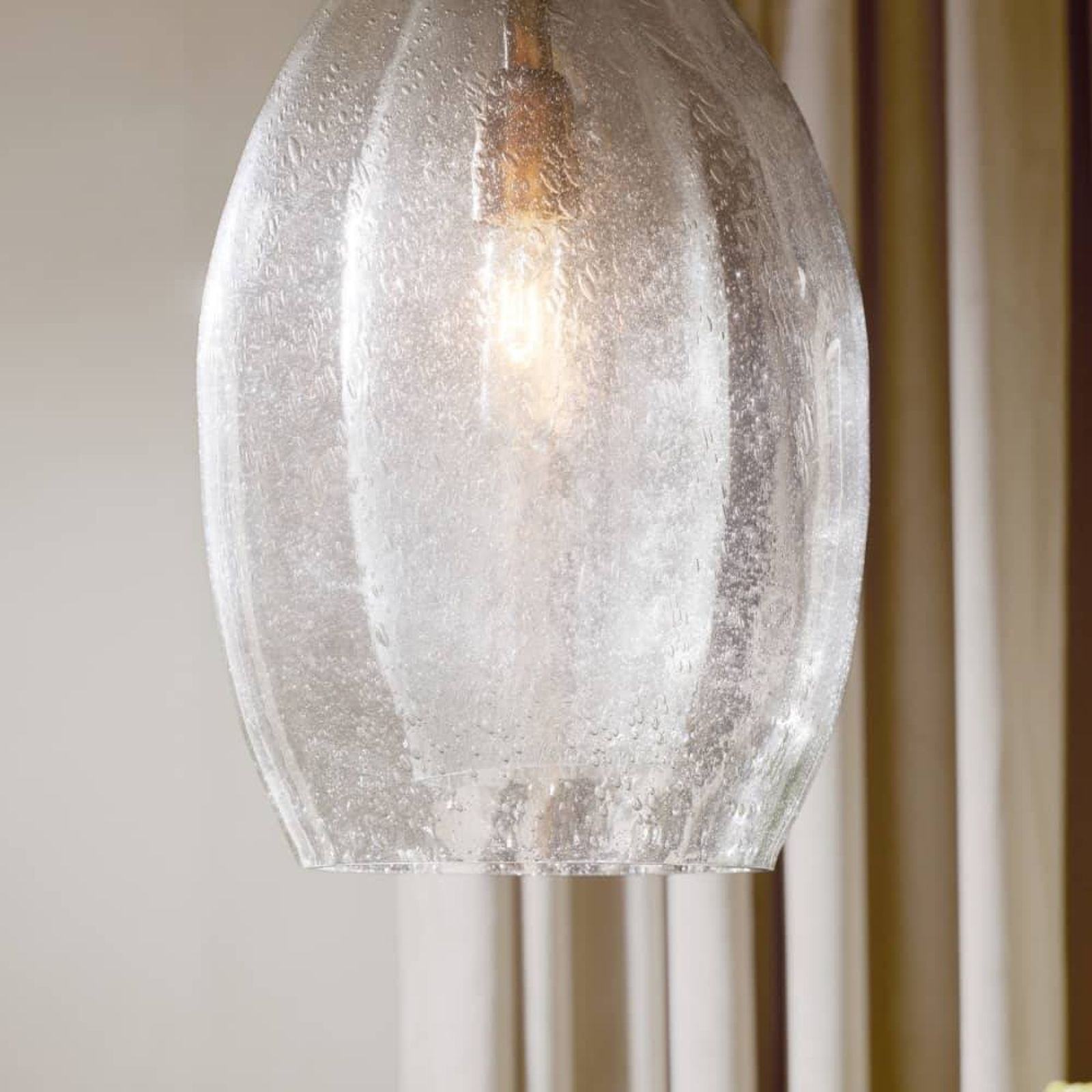 Arteriors Подвесной светильник Hilary от Arteriors — в интерьере