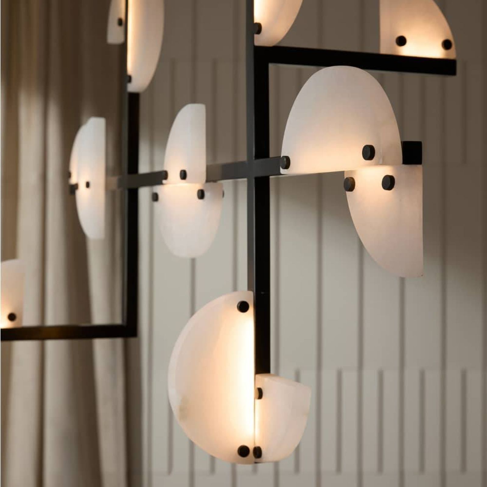 Arteriors Люстра Nova от Arteriors — в интерьере