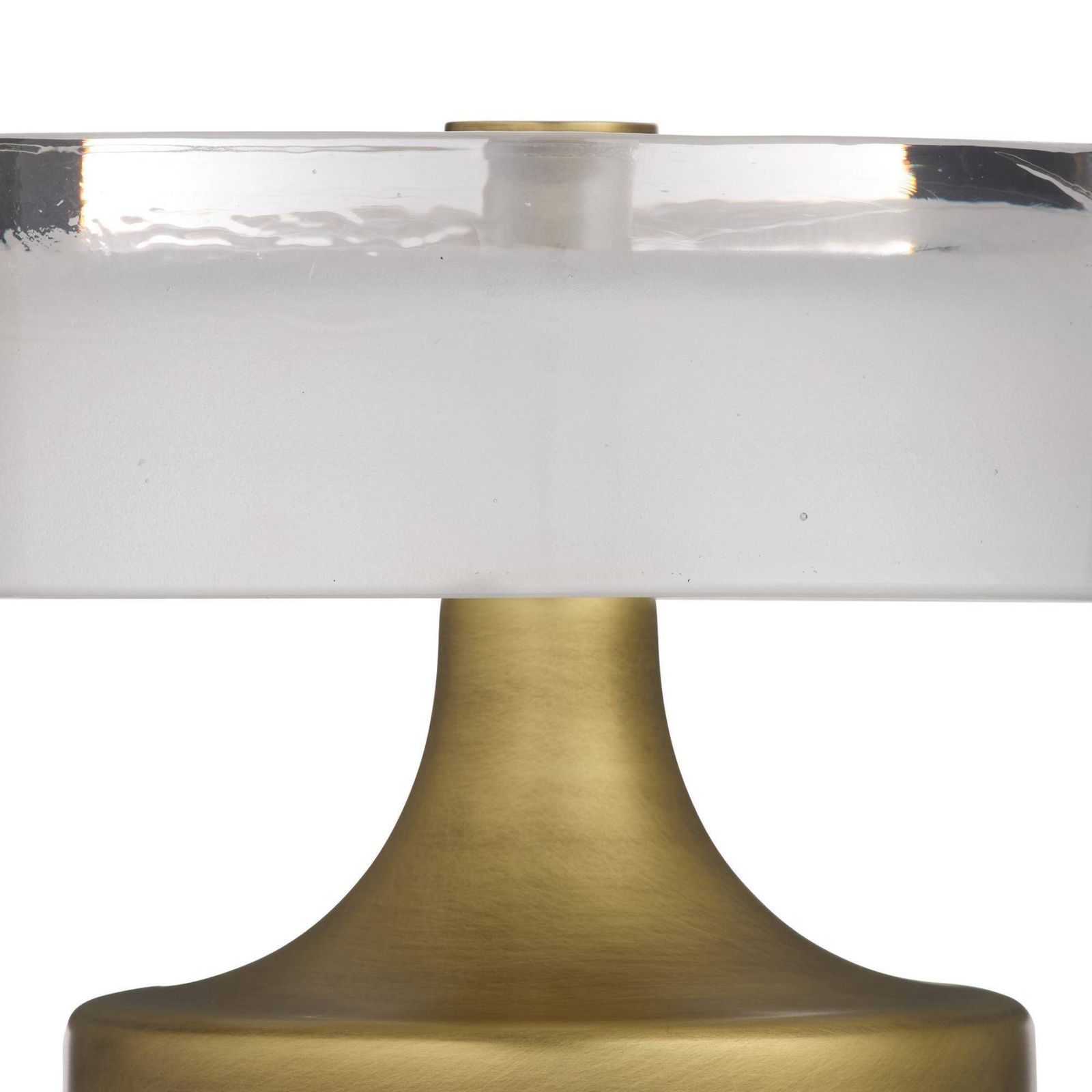 Arteriors Настольная лампа Verglas Mini Rechargeable от Arteriors — в интерьере