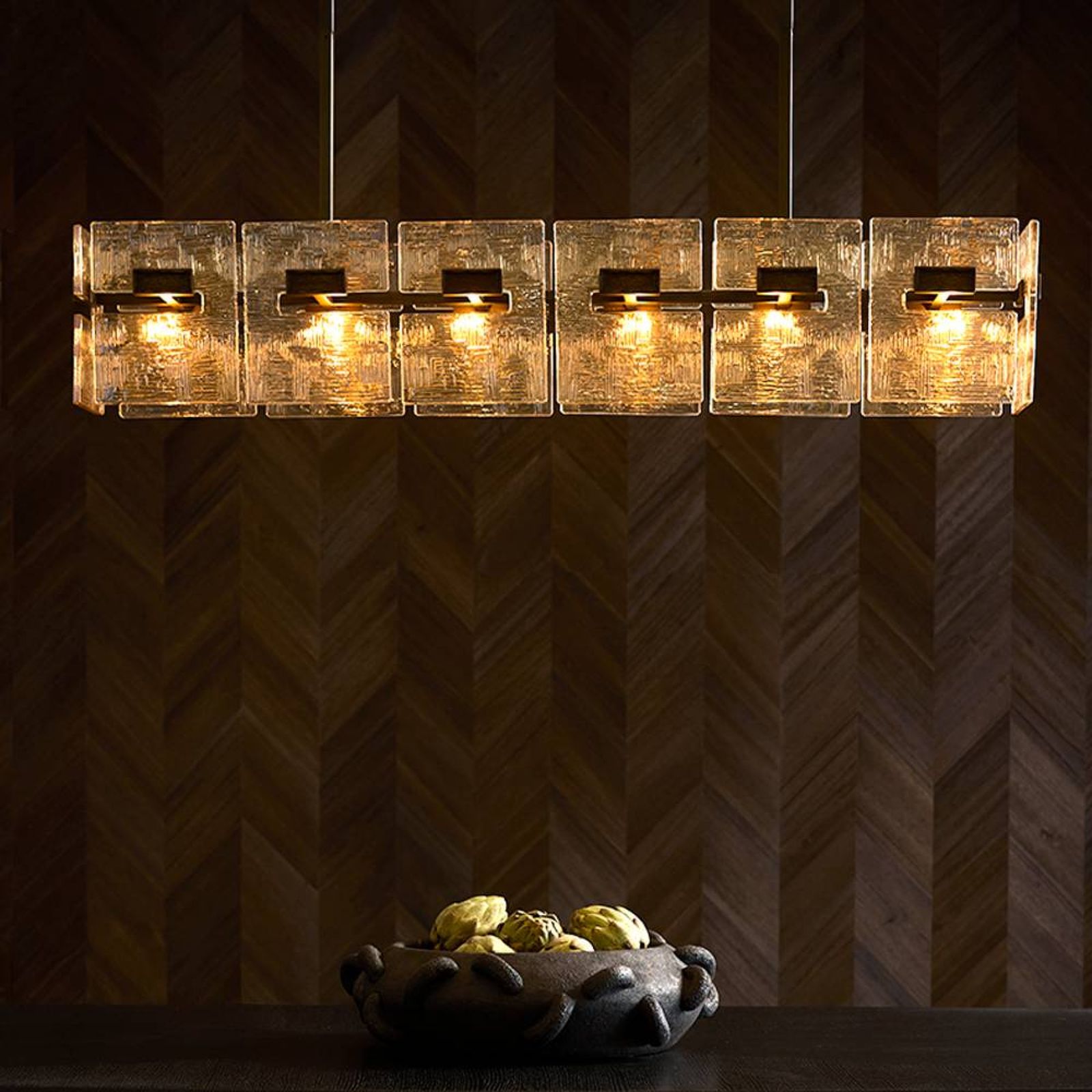 Arteriors Люстра Vetrina Linear от Arteriors — в интерьере