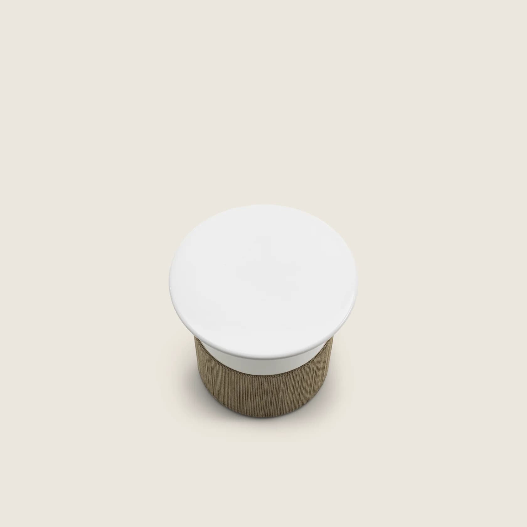 Flexform Уличный журнальный столик Boute от Flexform — в интерьере