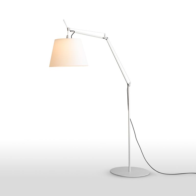Artemide Уличный светильник Tolomeo Paralume Outdoor от Artemide — в интерьере