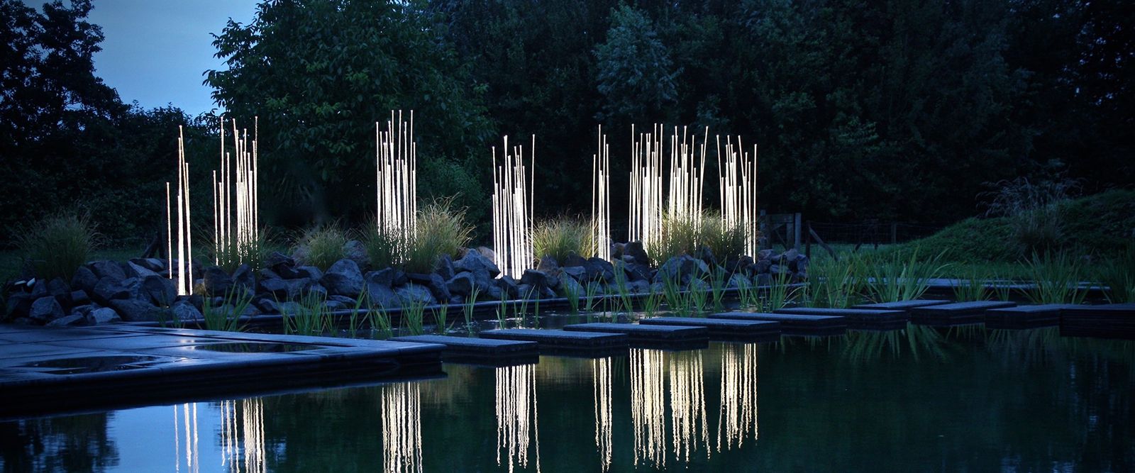 Artemide Уличный светильник Reeds от Artemide — в интерьере