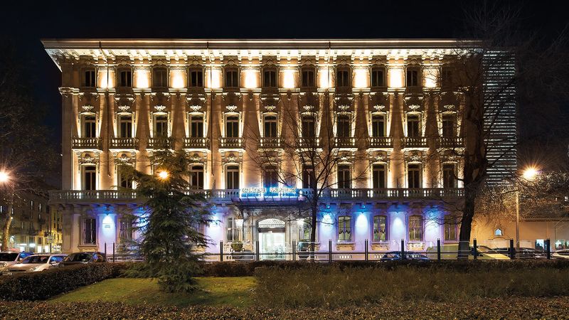 Artemide Уличный светильник Ego Spot от Artemide — в интерьере