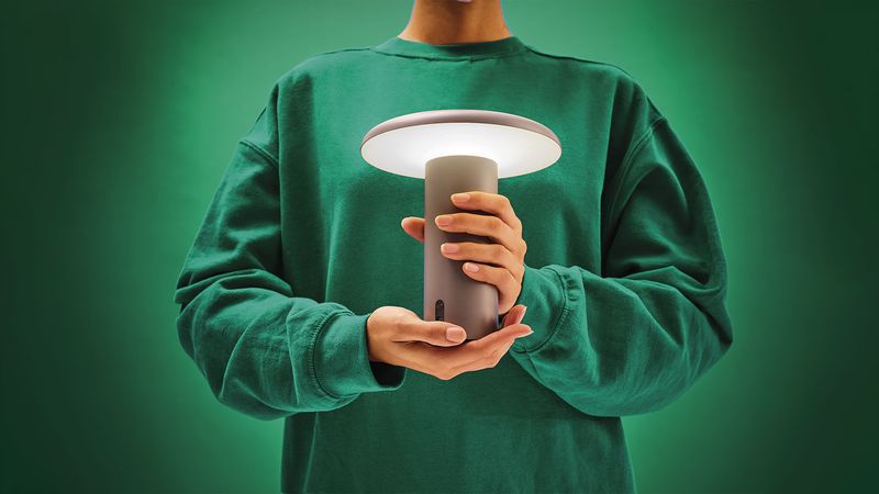 Artemide Настольная лампа Takku от Artemide — в интерьере