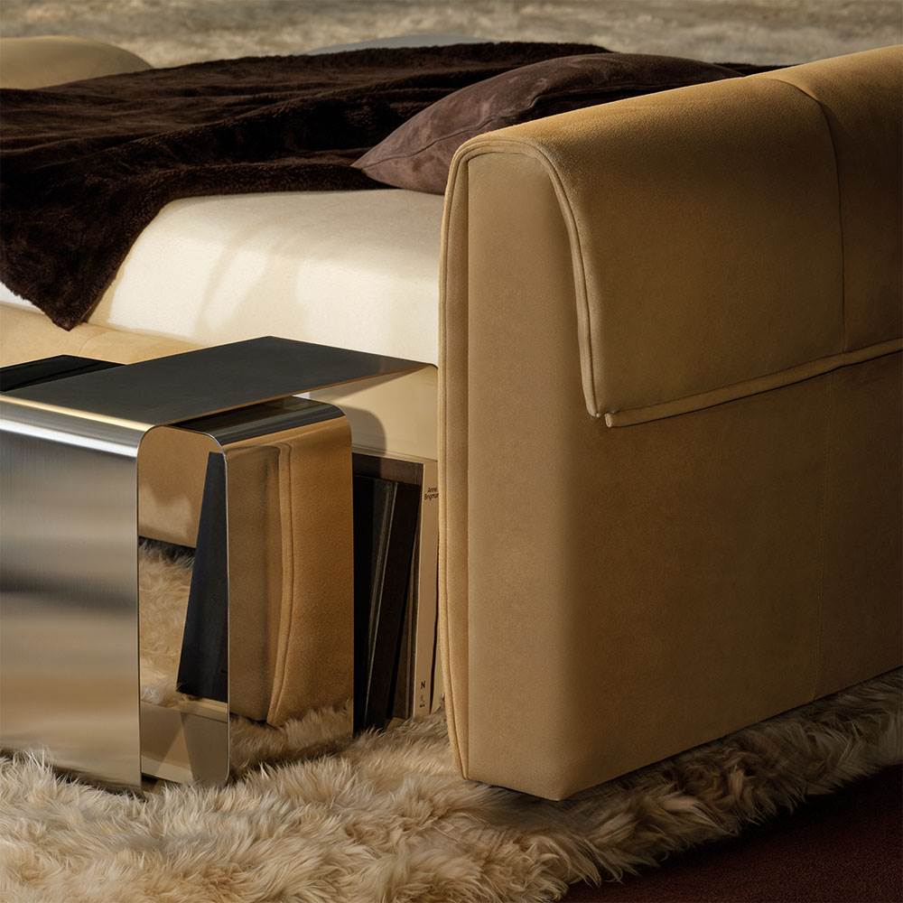 Minotti Кровать Ruffle от Minotti — в интерьере