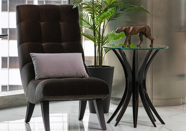 Christopher Guy Журнальный столик Niemeyer Martini table от Christopher Guy — в интерьере