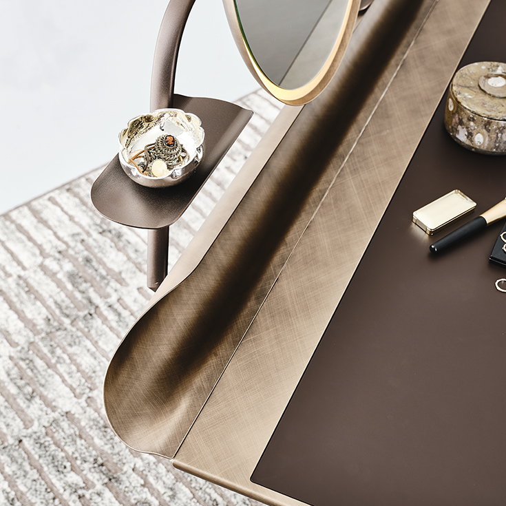 Cattelan Italia Туалетный столик Cocoon Trousse Leather от Cattelan Italia — в интерьере