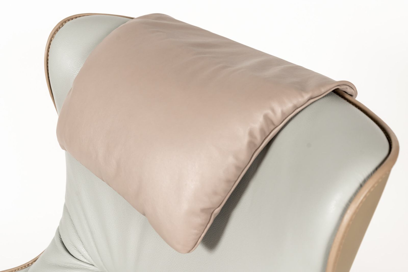 Poltrona Frau Кресло MAMY BLUE/MAMY BLUE SWIVEL от Poltrona Frau — в интерьере