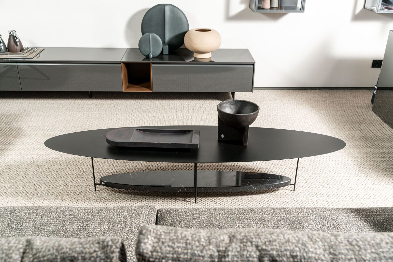 Molteni&C Высокий журнальный столик Panna Cotta от Molteni & C — в интерьере