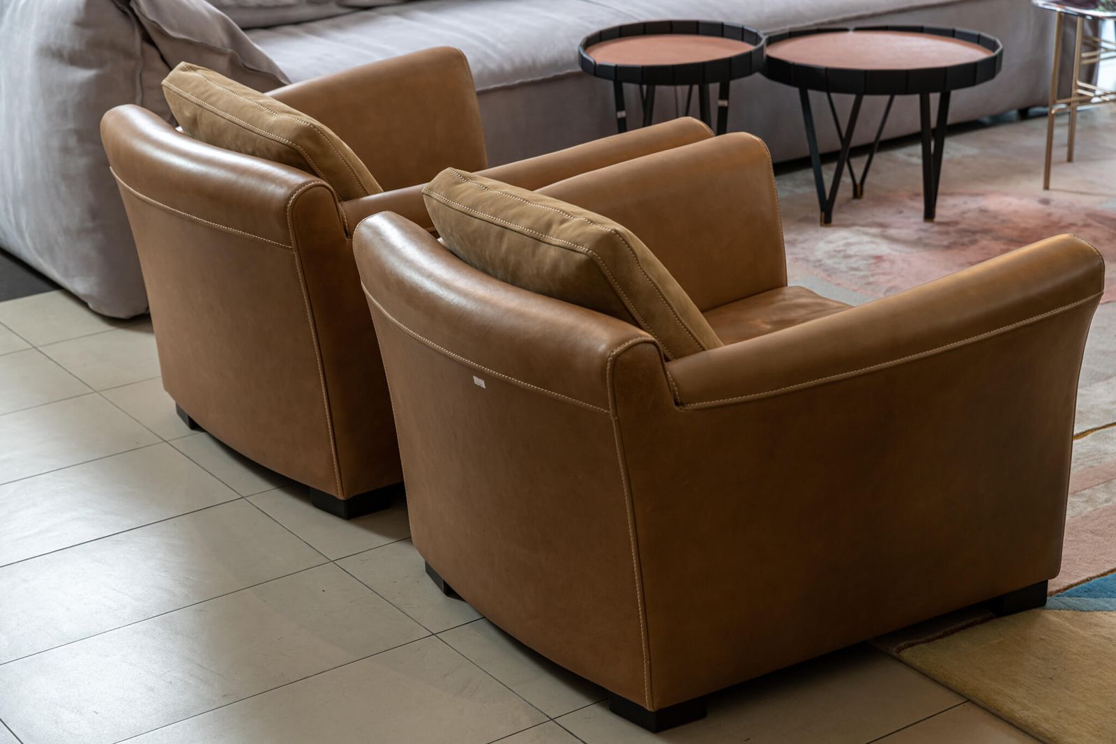 Baxter Кресло Diner Plume Creme Leather от Baxter — в интерьере