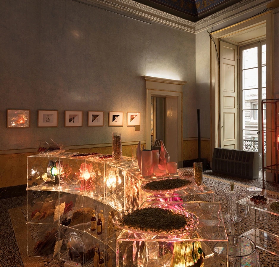 Kartell Стеллаж Optic от Kartell — в интерьере