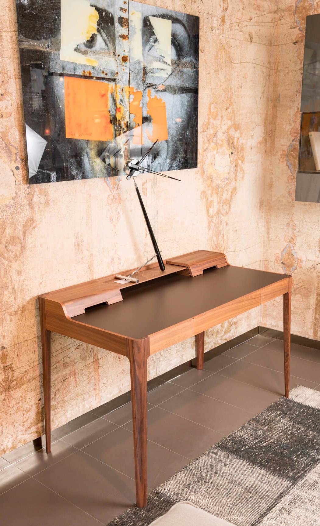 Porada Письменный стол Saffo Cuoio от Porada — в интерьере