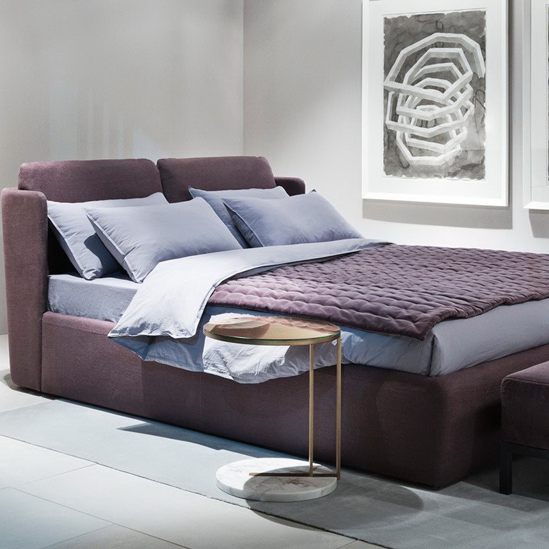 Meridiani Кровать Kira от Meridiani — в интерьере