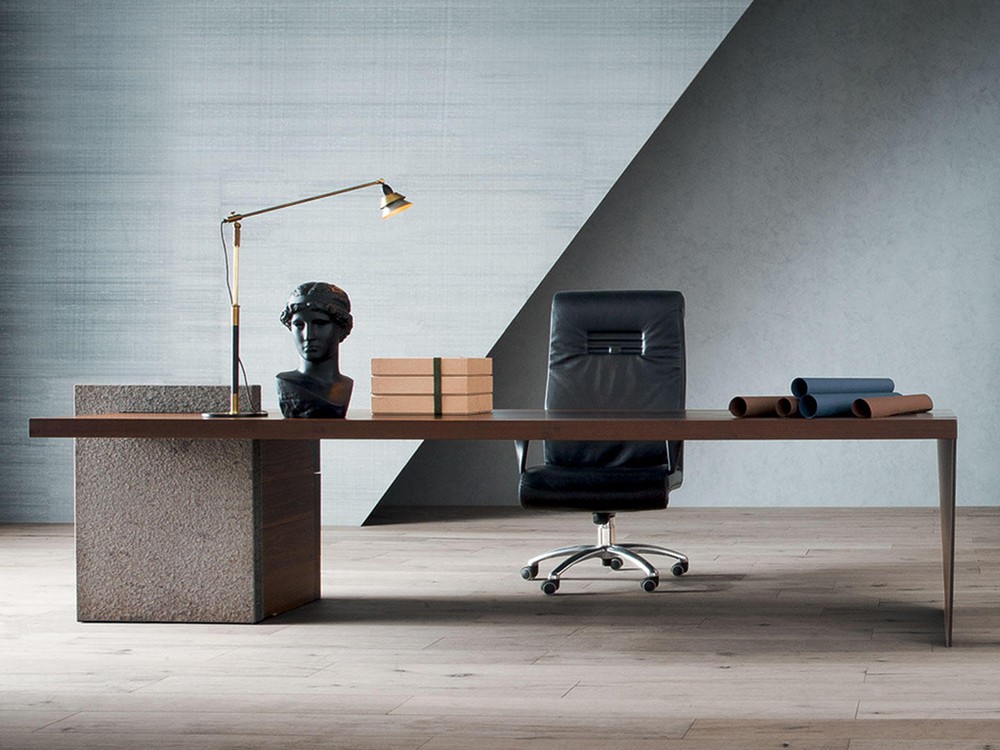 Poltrona Frau Письменный стол H_O Desk от Poltrona Frau — в интерьере