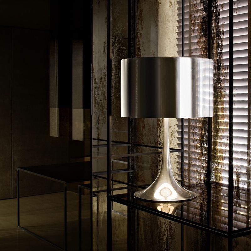 Flos Настольная лампа Spun Light от Flos — в интерьере