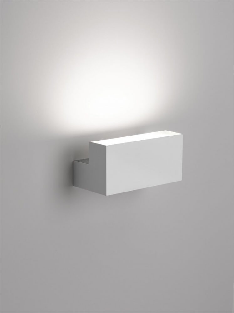 Flos Бра Long Light от Flos — в интерьере