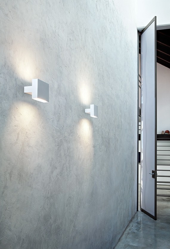 Flos Бра Tight Light от Flos — в интерьере