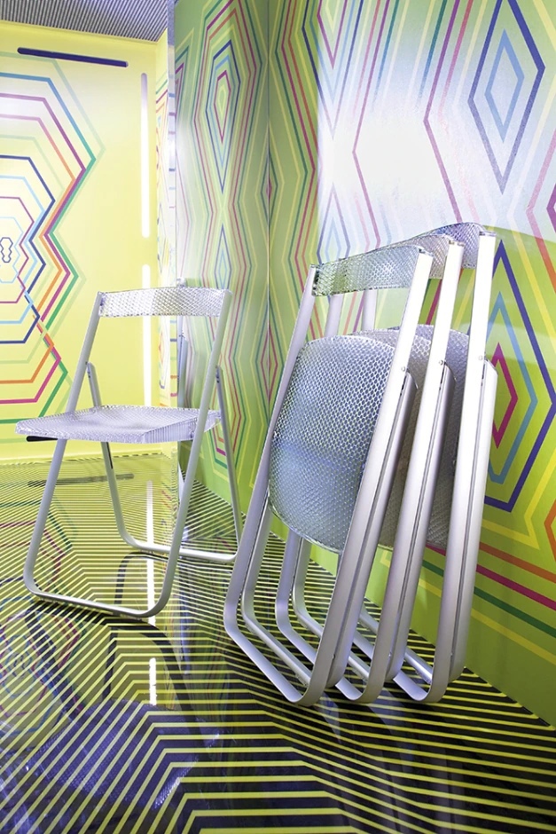 Kartell Складной стул HoneyComb от Kartell — в интерьере