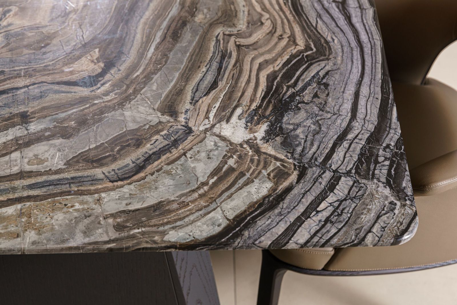 Draenert Стол Fontana 1460 от Draenert — в интерьере