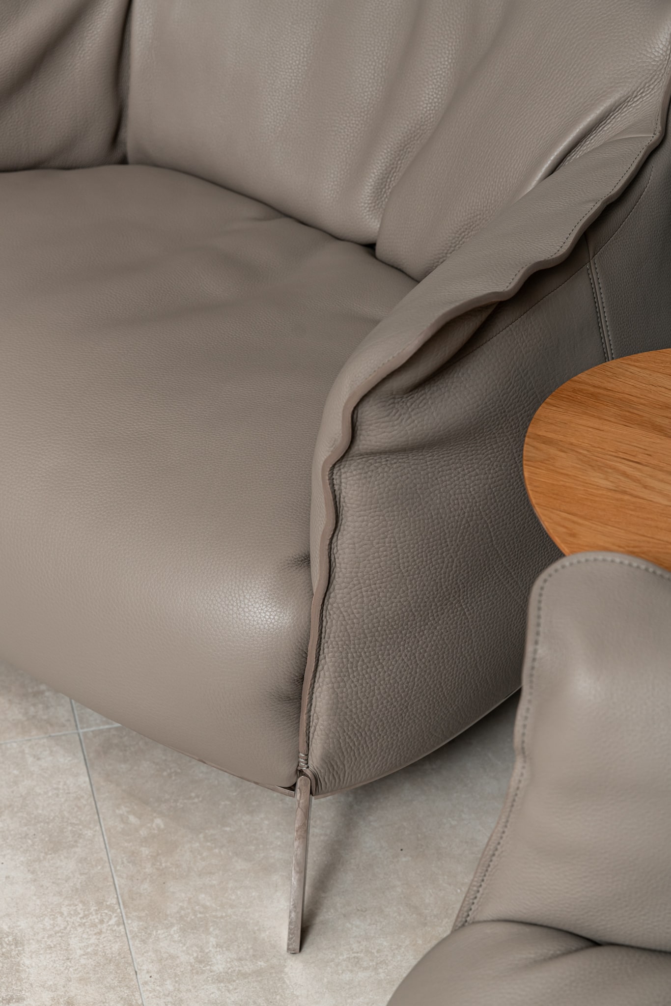 Poltrona Frau Кресло Archibald Gran Comfort Safari Bufalo от Poltrona Frau — в интерьере