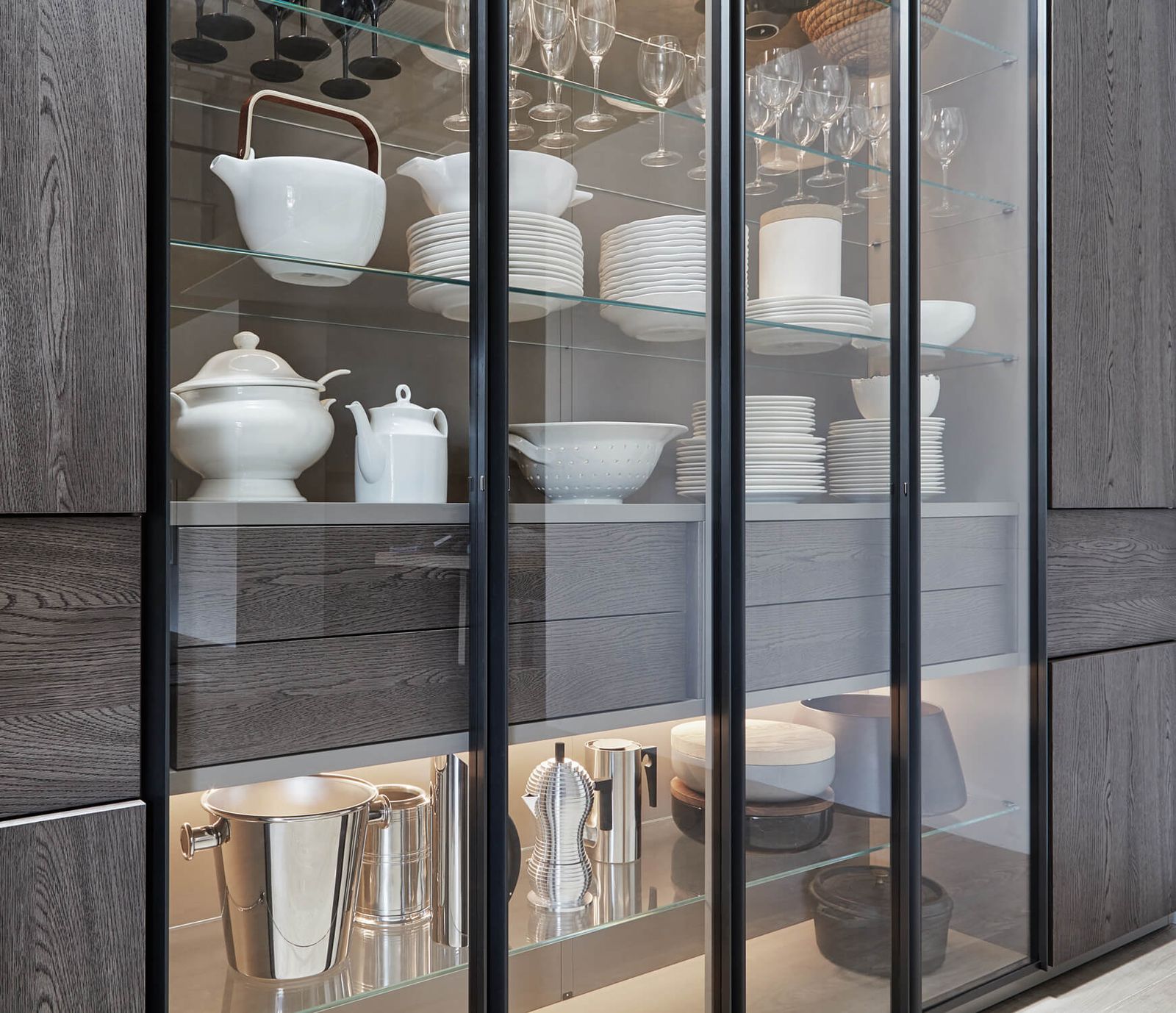 Molteni&C Композиция под ТВ 505 от Molteni & C — в интерьере