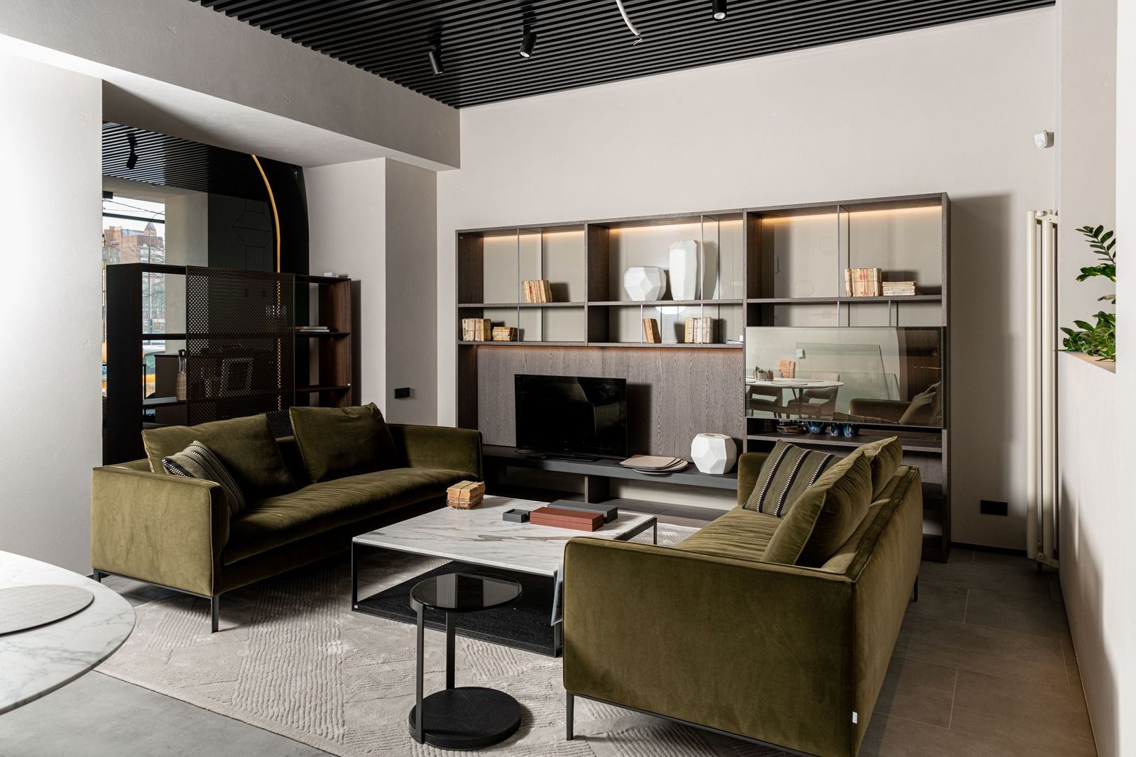 Molteni&C Композиция под ТВ 505 от Molteni & C — в интерьере