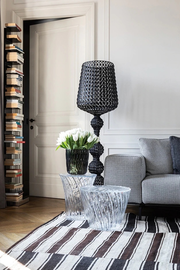 Kartell Столик-контейнер для хранения Sparkle от Kartell — в интерьере