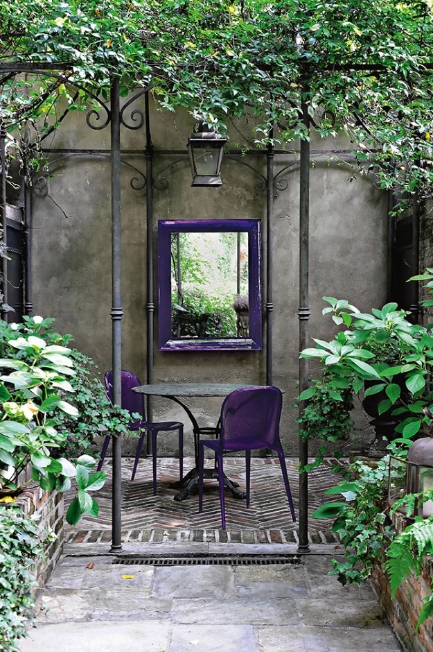 Kartell Зеркало Francois Ghost от Kartell — в интерьере