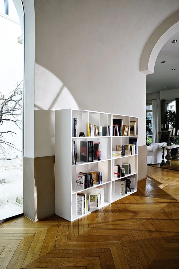 Kartell Стеллаж Sundial от Kartell — в интерьере