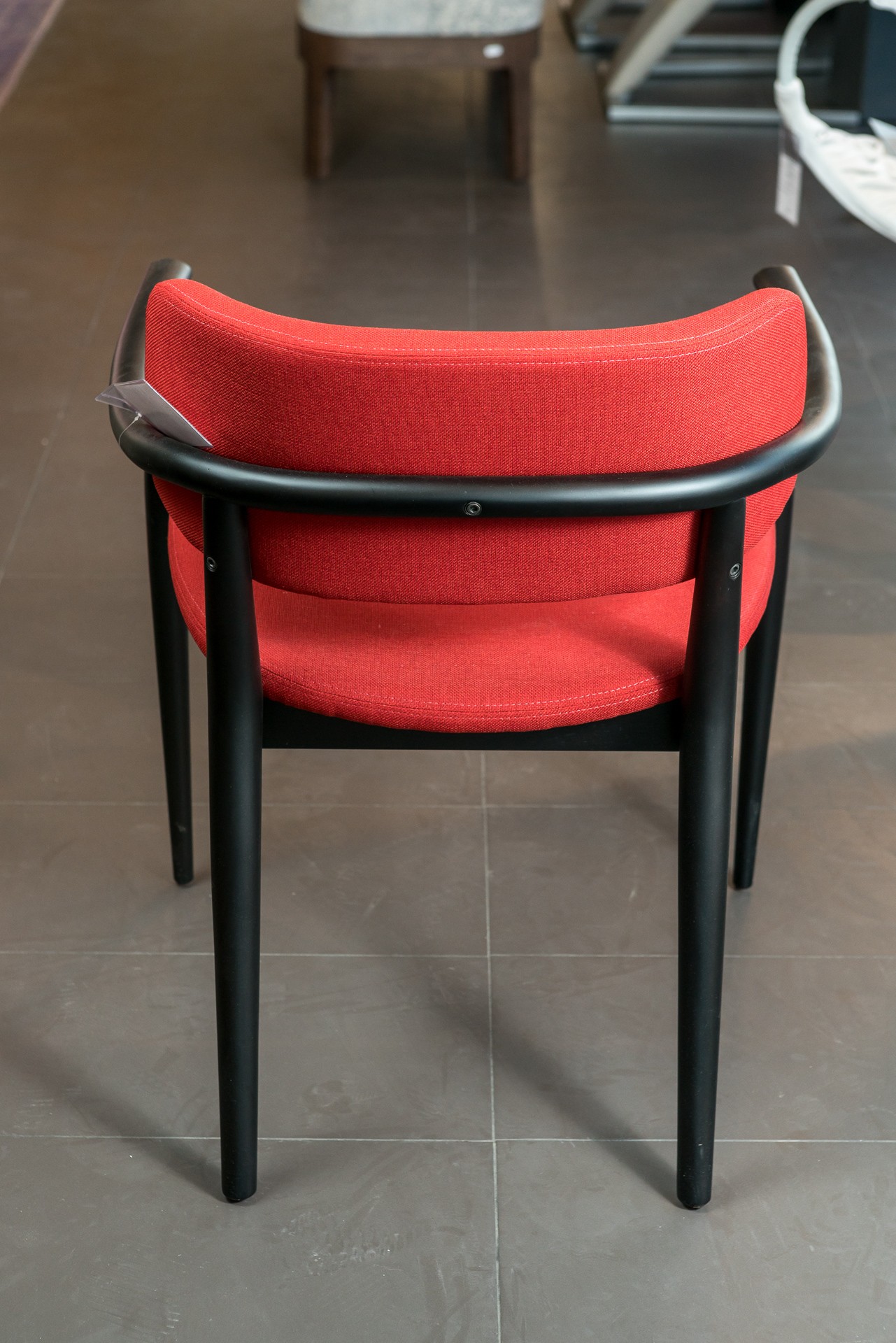 Porada Стул NISSA red от Porada — в интерьере
