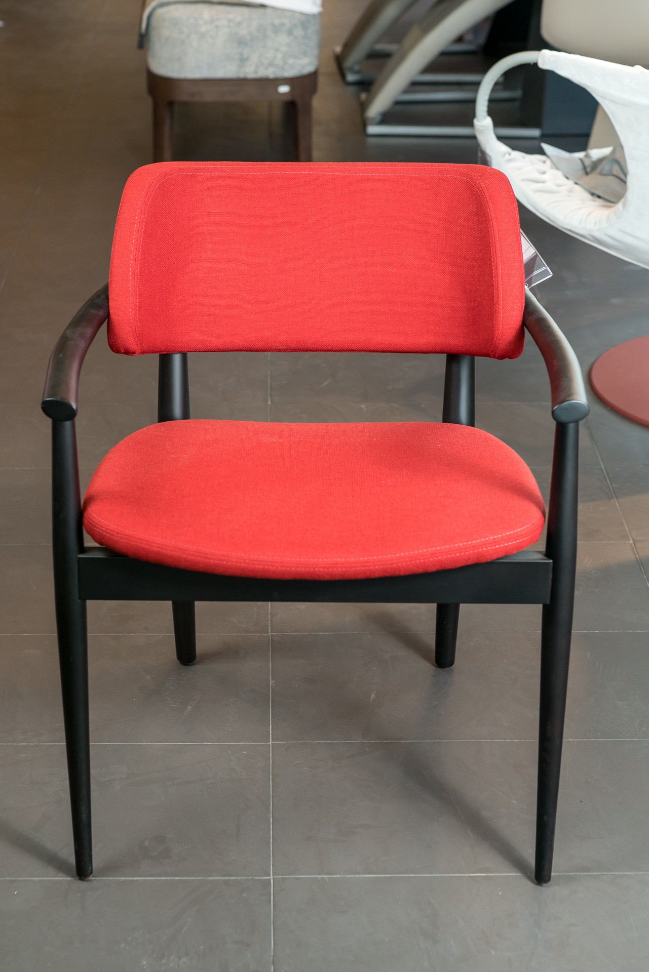 Porada Стул NISSA red от Porada — в интерьере