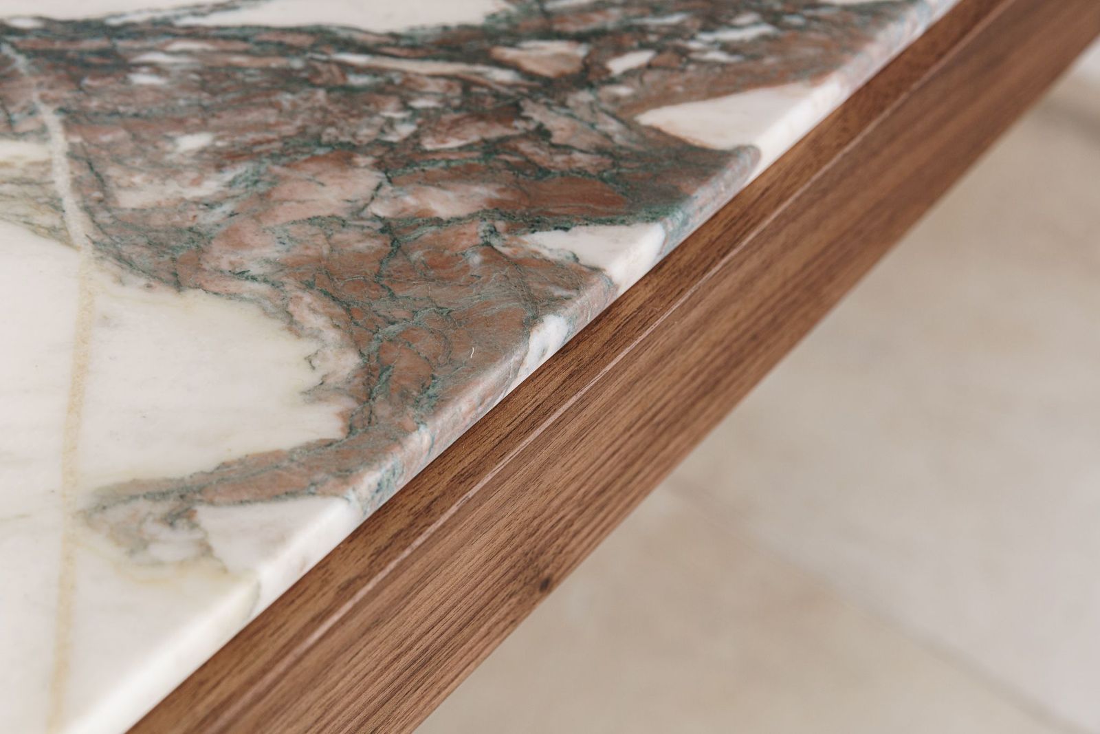 Porada Консоль Ziggy 12 noce canaletta/calacatta oro от Porada — в интерьере