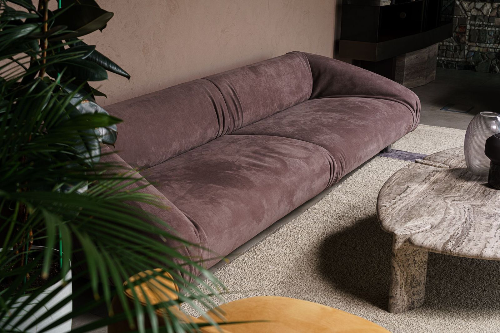Baxter Диван Fold Nabuck Vintage Rose от Baxter — в интерьере