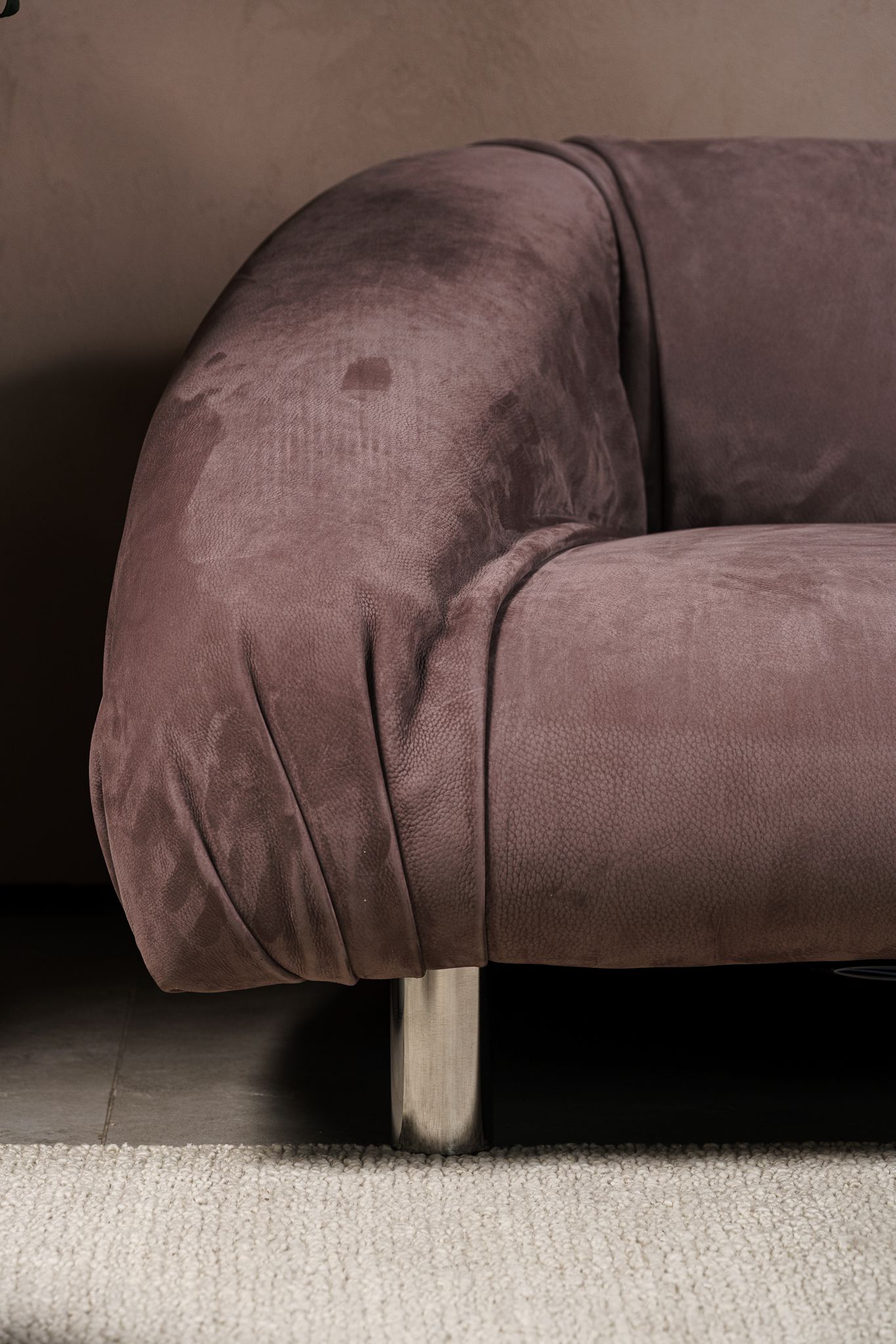 Baxter Диван Fold Nabuck Vintage Rose от Baxter — в интерьере