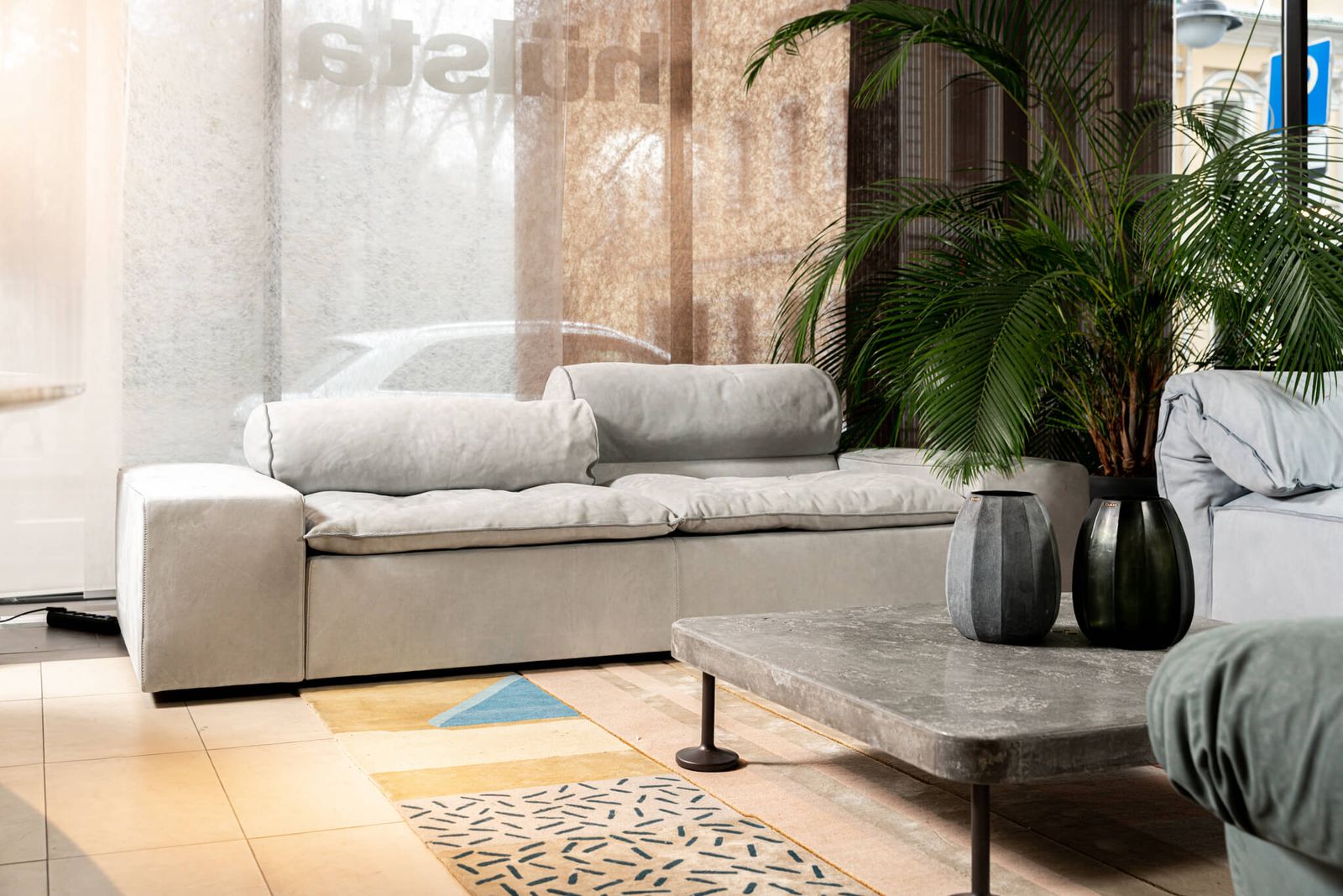 Baxter Диван Miami Roll прямой от Baxter — в интерьере