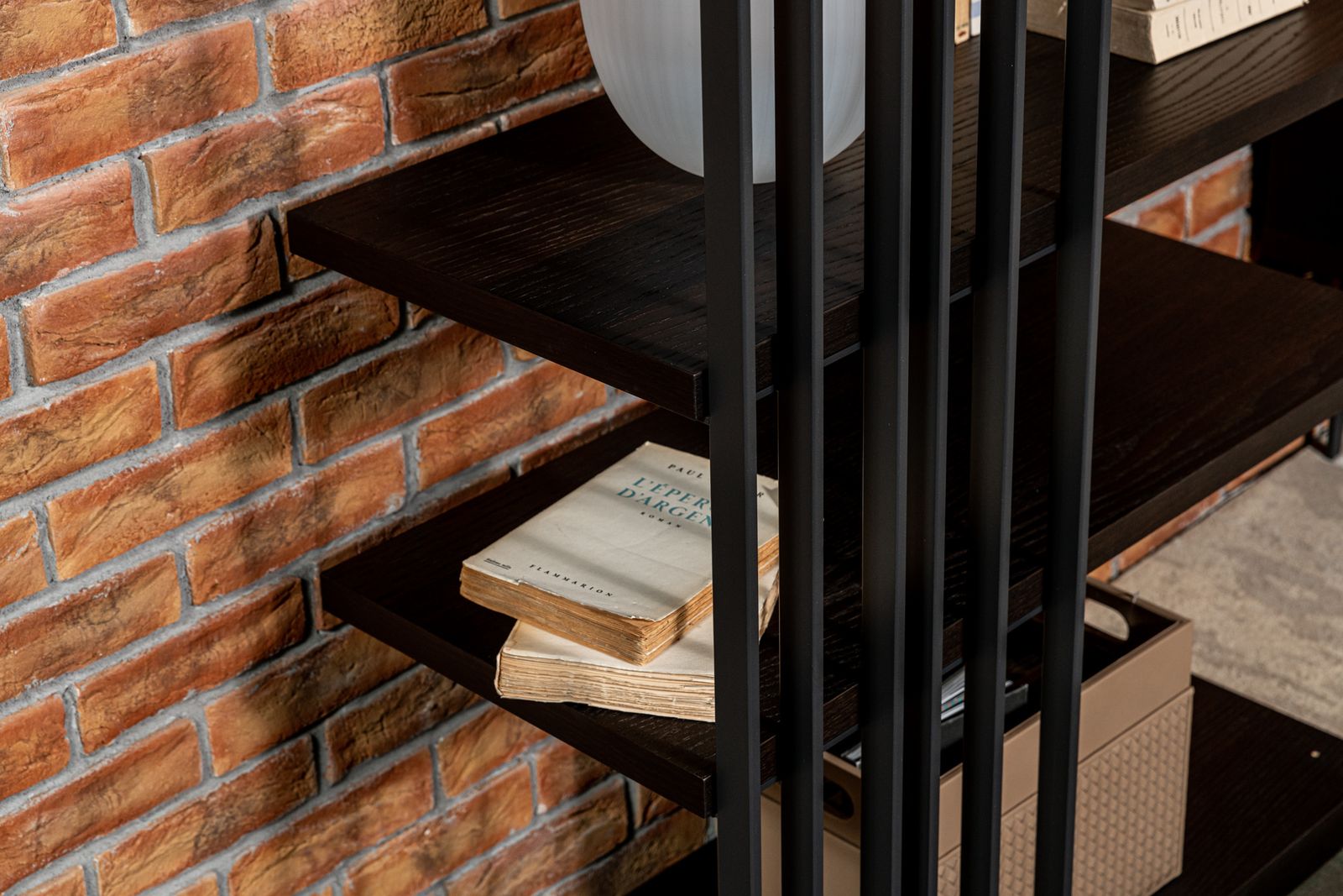 Cattelan Italia Стеллаж Arsenal Rovere Bruciato от Cattelan Italia — в интерьере