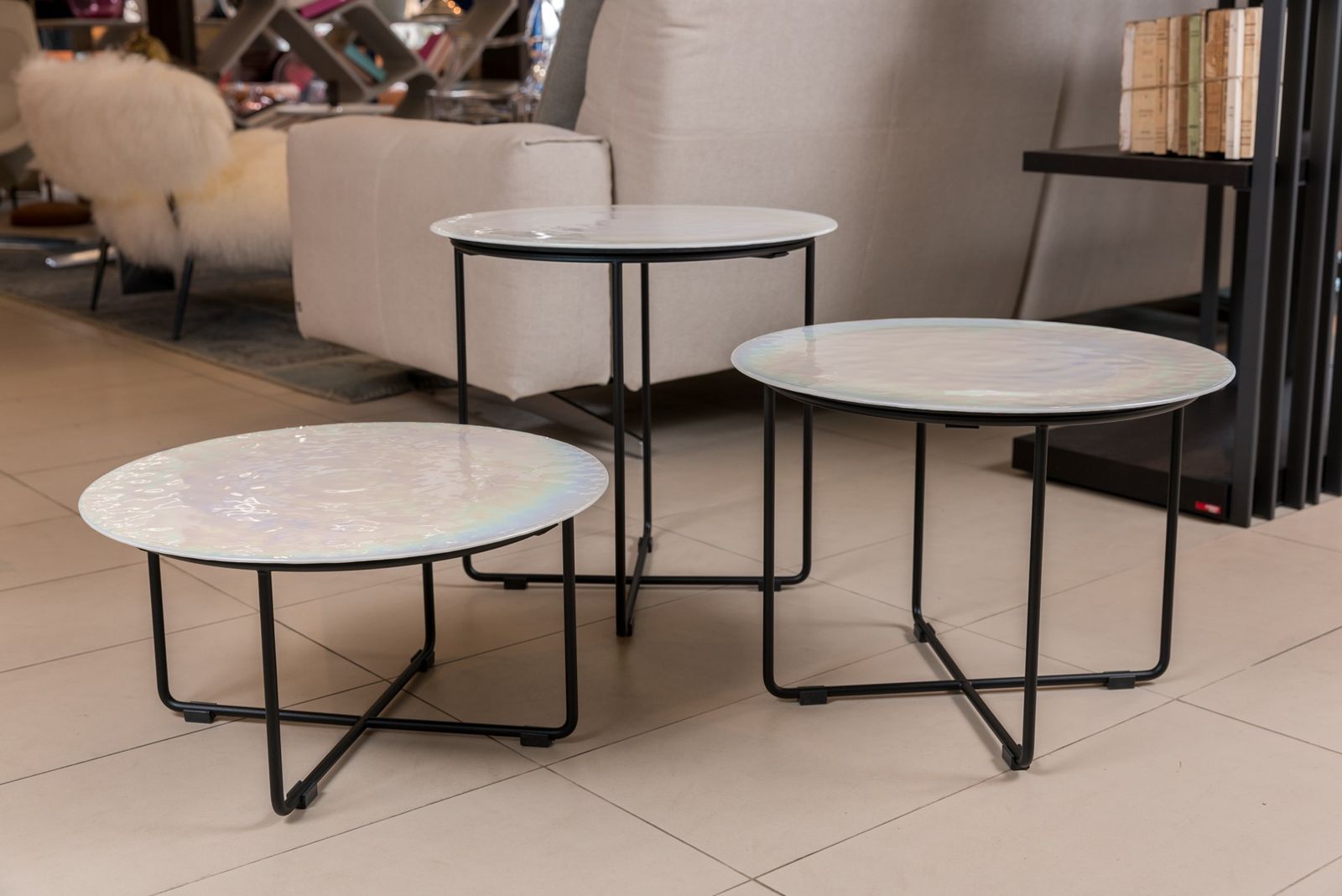 Cattelan Italia Набор из 3-х столиков Vinyl от Cattelan Italia — в интерьере