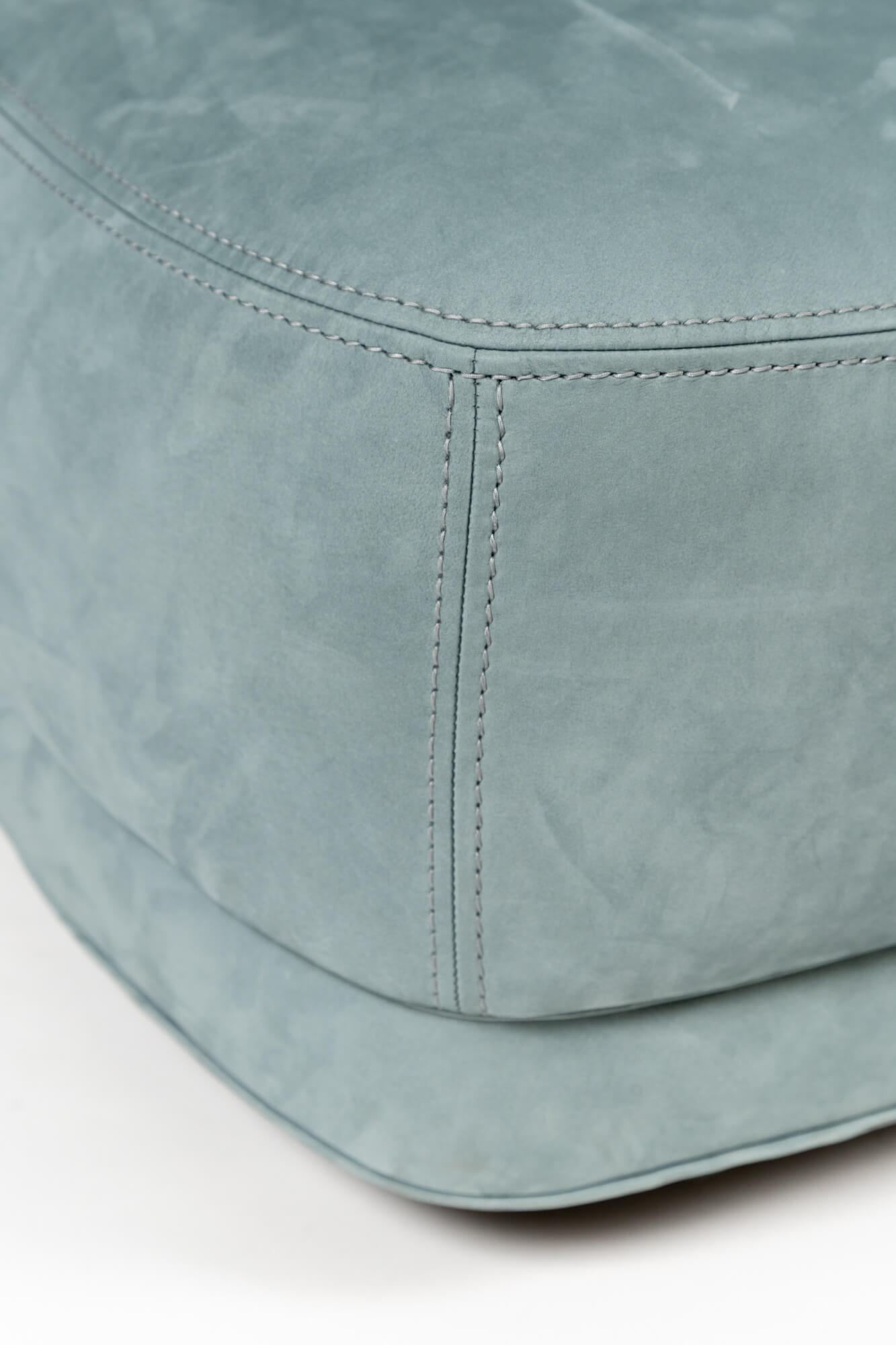 Baxter Кресло Etienne Bergere Leather Nabuck Sage от Baxter — в интерьере