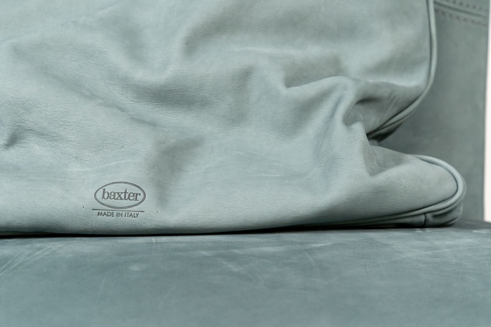 Baxter Кресло Etienne Bergere Leather Nabuck Sage от Baxter — в интерьере