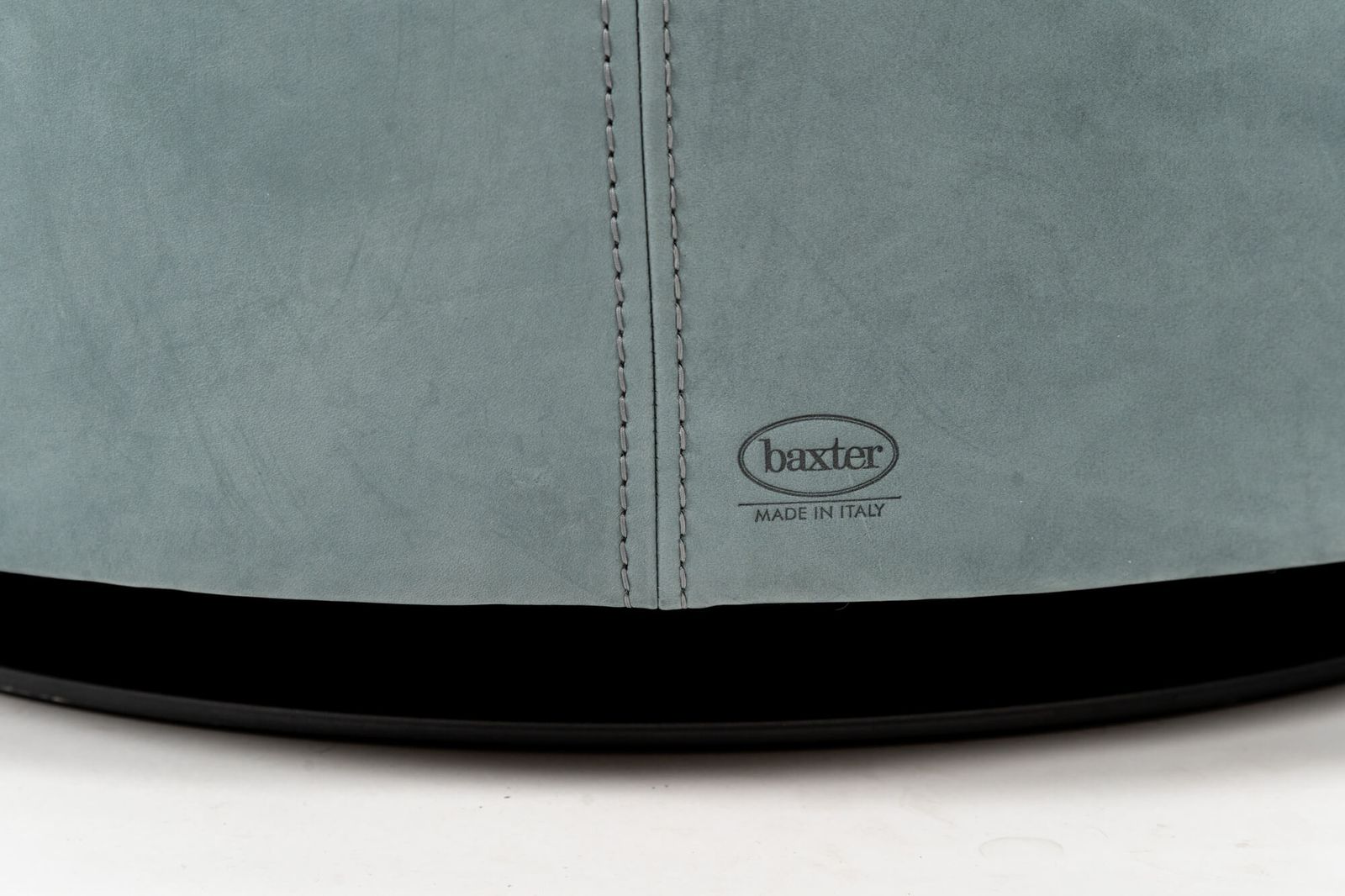 Baxter Кресло Etienne Bergere Leather Nabuck Sage от Baxter — в интерьере