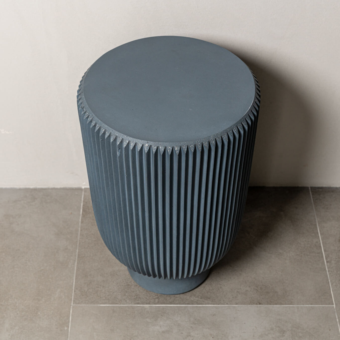 Baxter Журнальный столик Juno Cemento Blu 35 от Baxter — в интерьере