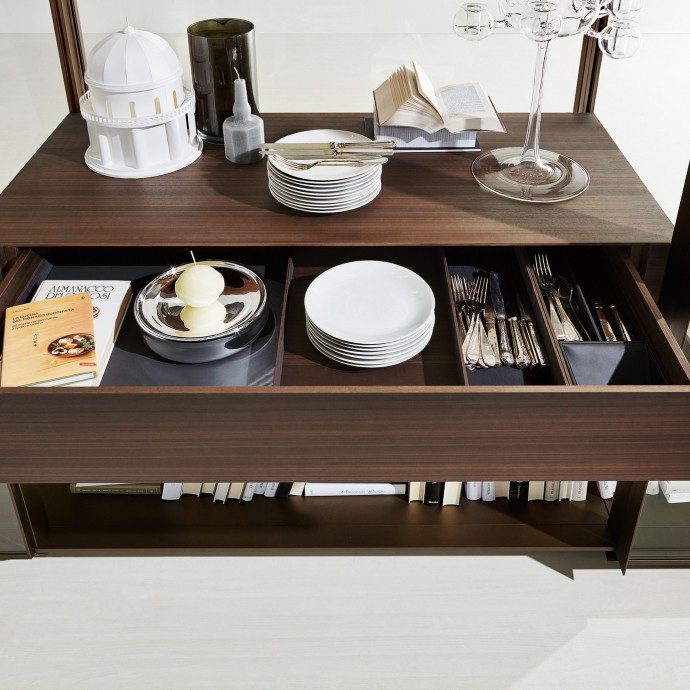 Molteni&C Витрина Kristal от Molteni & C — в интерьере