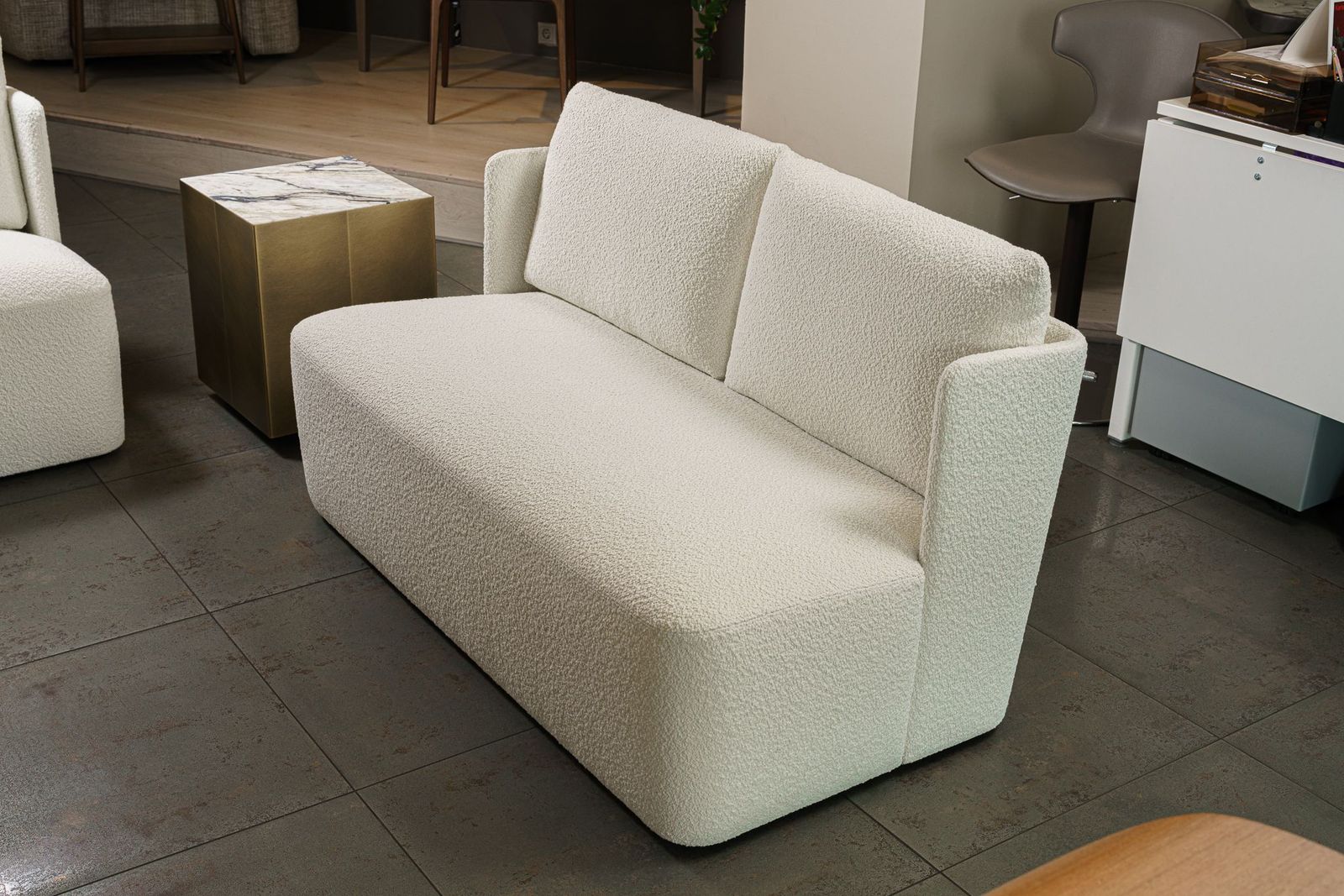 Meridiani Диван Keeton от Meridiani — в интерьере