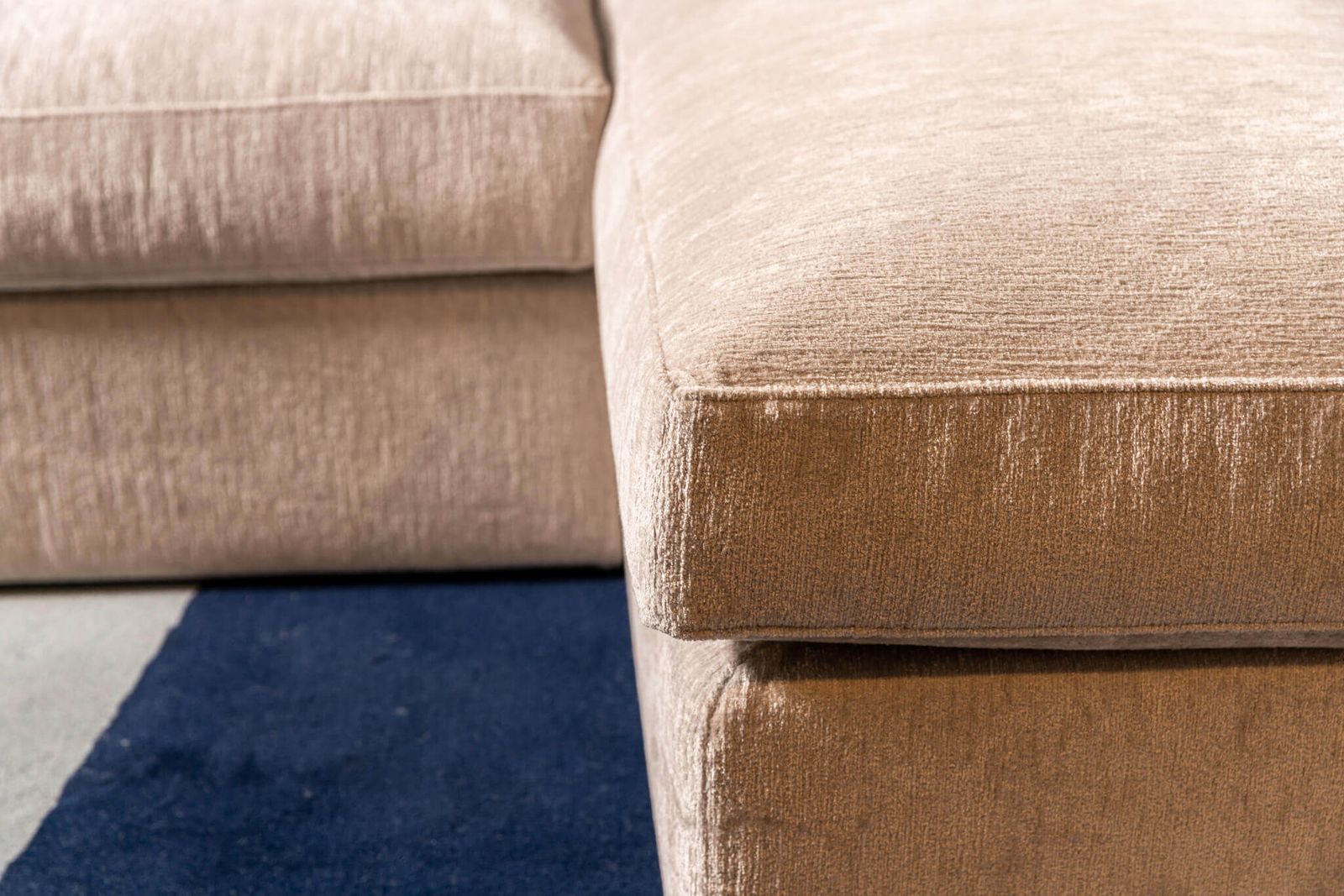 Meridiani Диван Louis Small от Meridiani — в интерьере