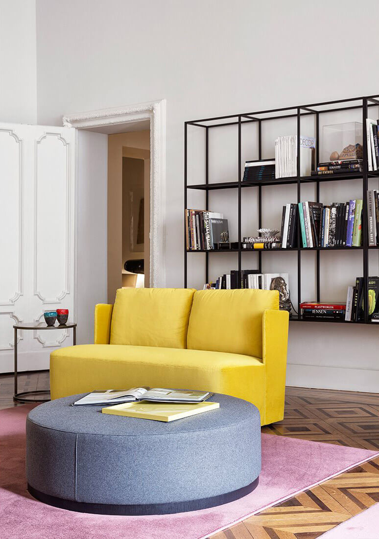 Meridiani Пуф Brons от Meridiani — в интерьере