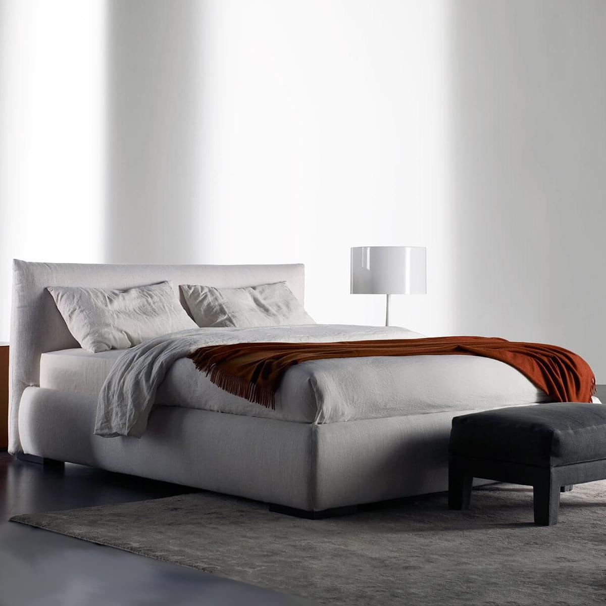 Meridiani Кровать Scott от Meridiani — в интерьере