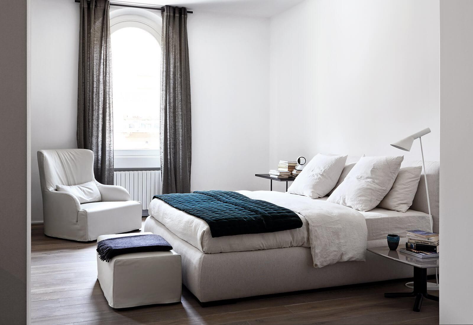 Meridiani Кровать Scott от Meridiani — в интерьере