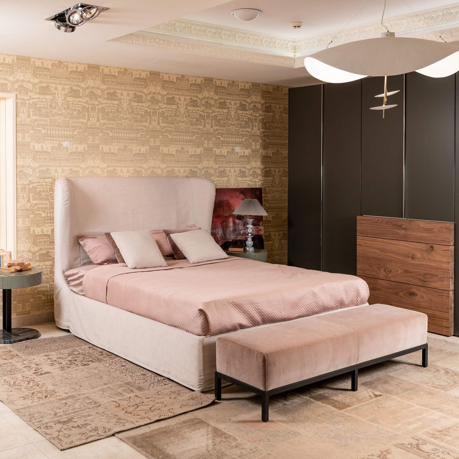 Meridiani Кровать Lauren Ghost от Meridiani — в интерьере